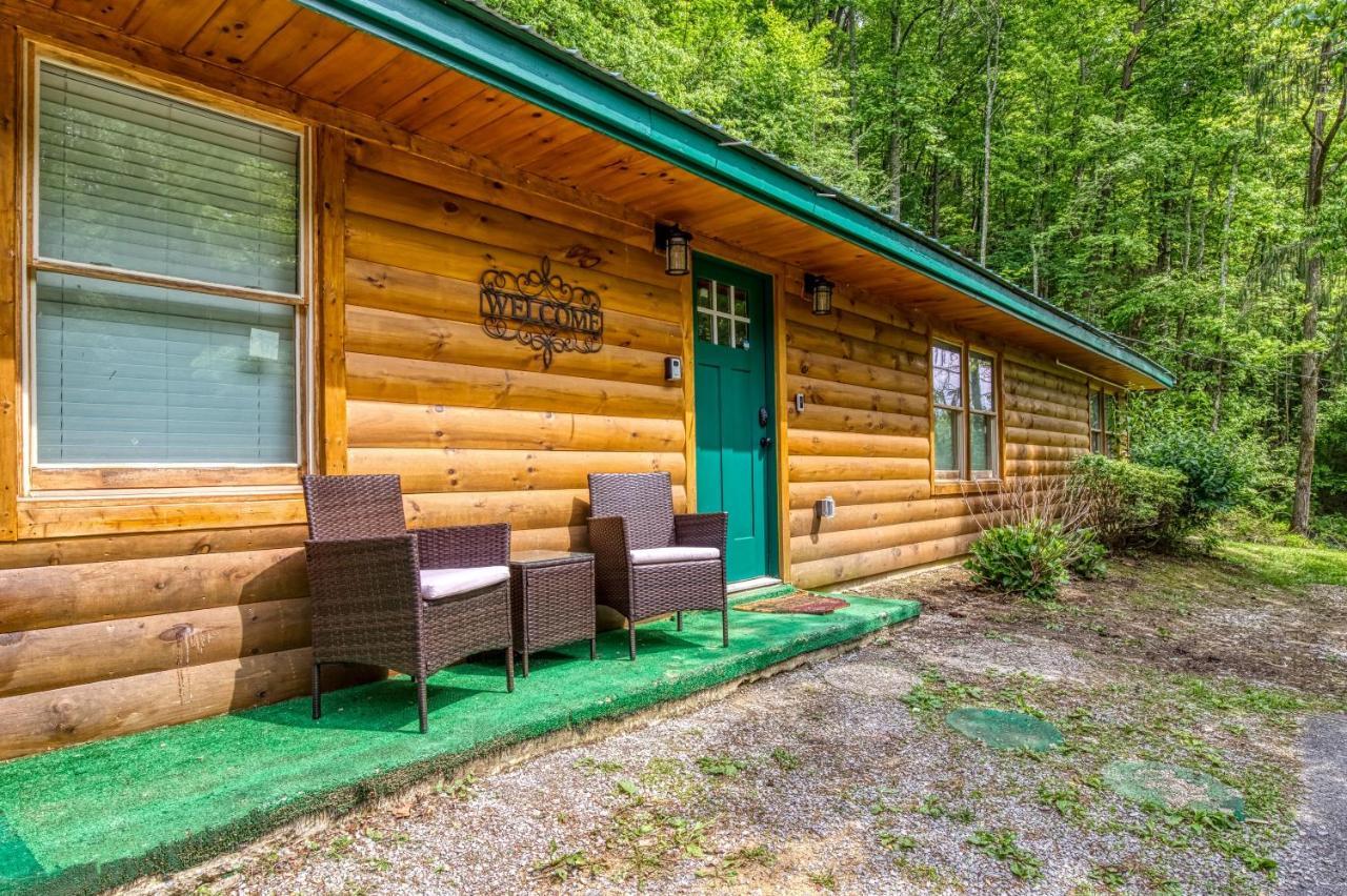 Hidden Creek, Pool Table, Hot Tub, 1089 Free Tickets Each Paid Day, Dollywood And More Gatlinburg Buitenkant foto